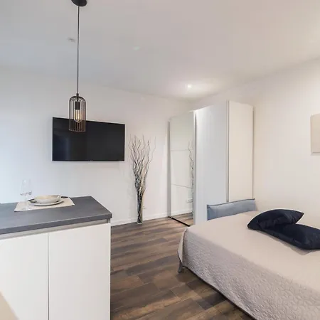 Lucija Apartman Zára