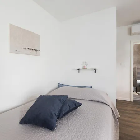 Lucija Апартаменти *