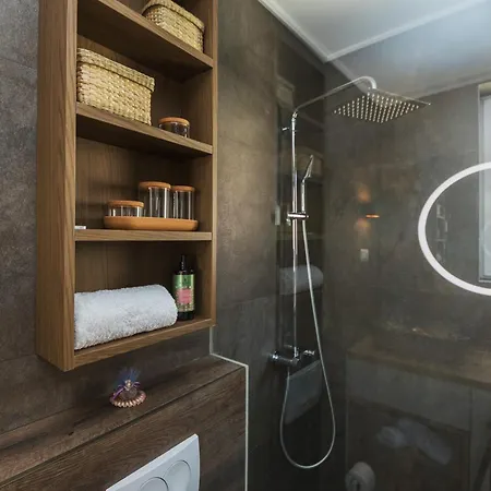 Lucija Апартаменти